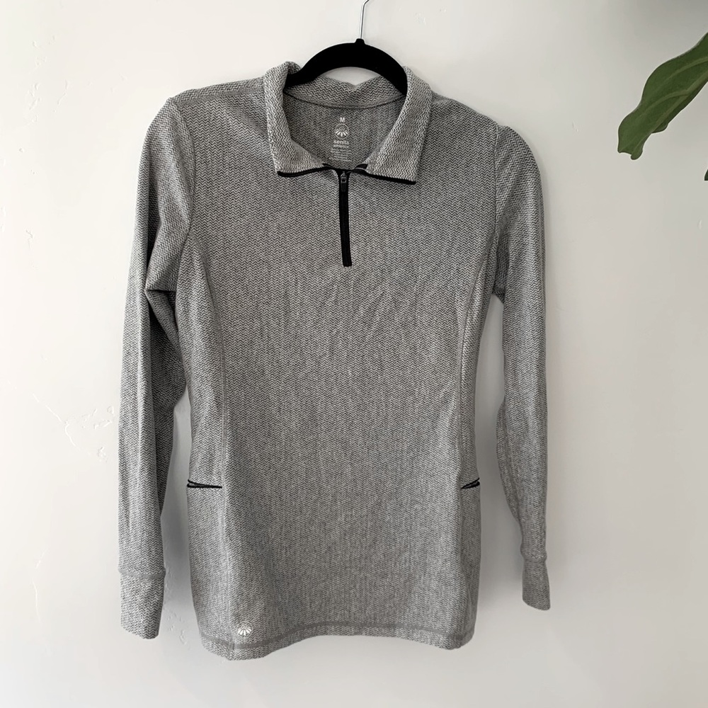 Senita Athletics workout top with pockets